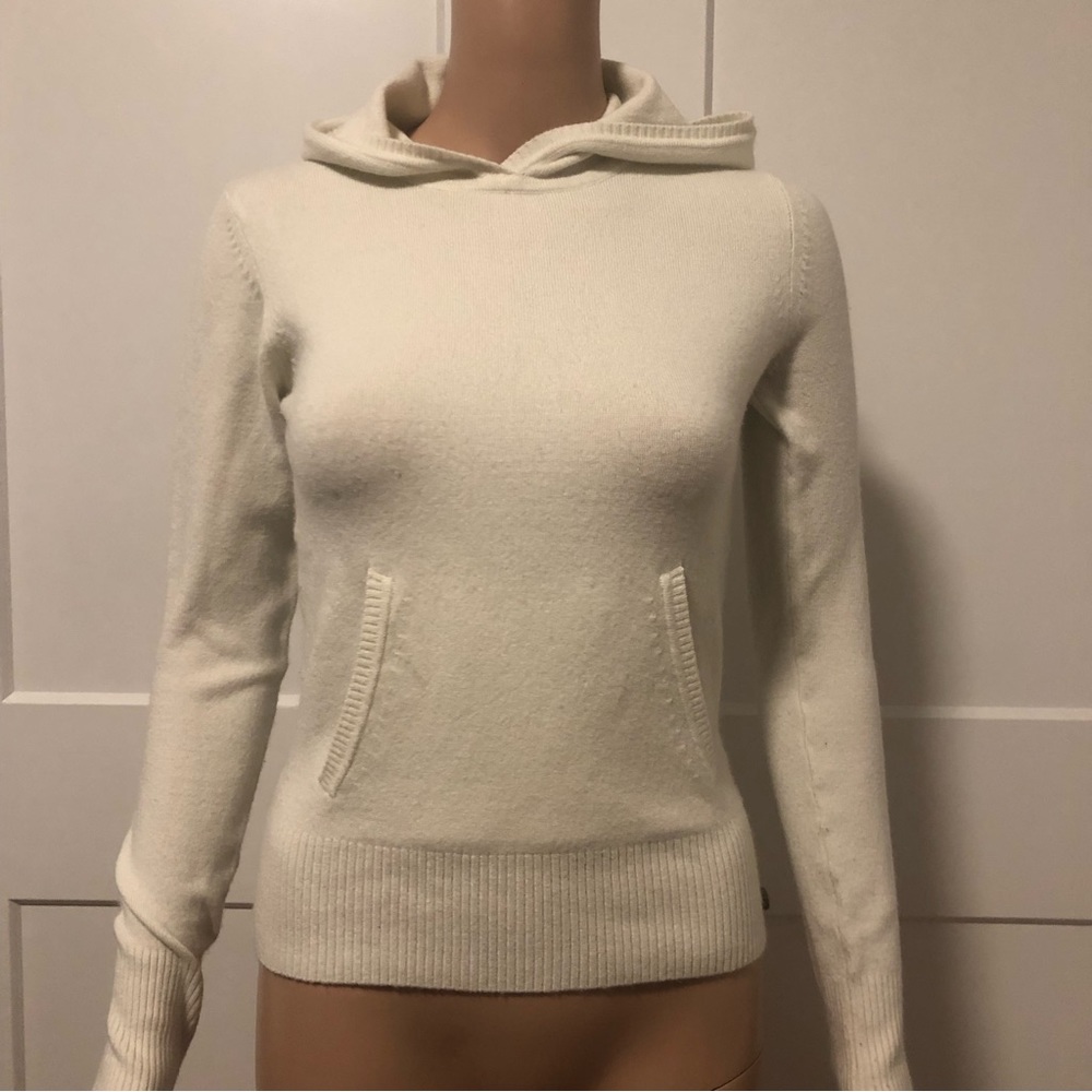 French Connection Cream Sweater Long Sleeves Hoodie Small